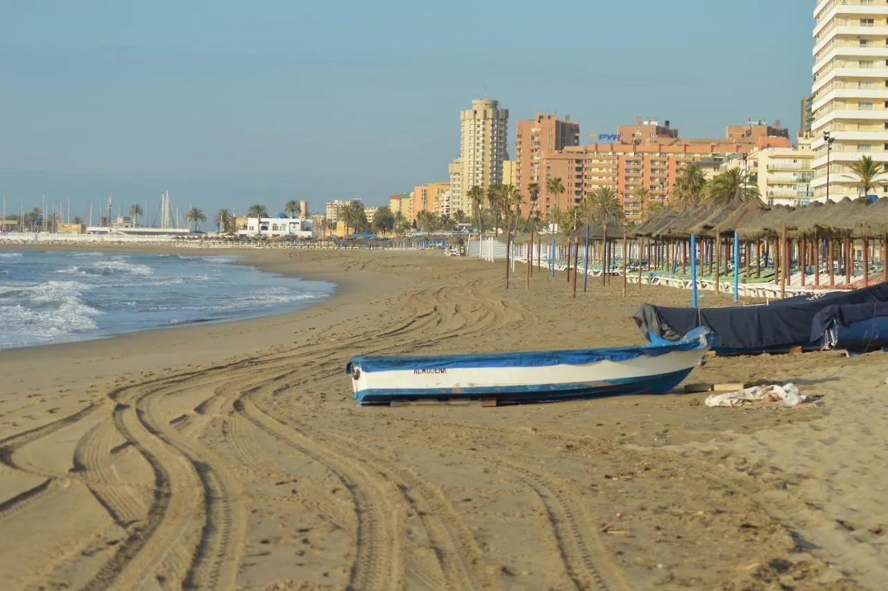 Hnos Navarrete Fuengirola 0*,